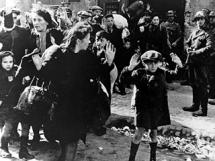 Ljudi su brzo otišli kroz dimnjak