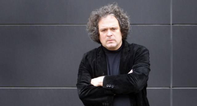 Malo DS, malo SPS, malo SS: Predrag J. Marković, život je Kviskoteka