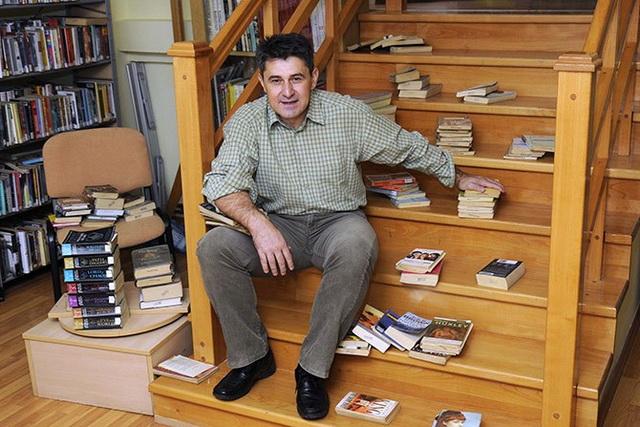 Dugo putovanje u međutim: Mirko Demić, nacionalni trezvenjak