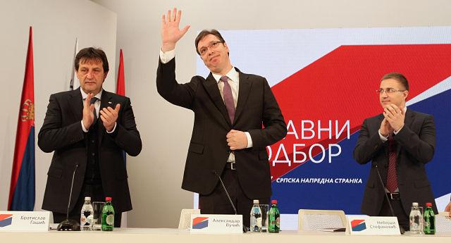 Nevidljiva opasnost iz sopstvenih redova: Aleksandar Vučić, suočen sa evroskepticizmom većine članova svoje stranke