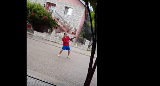 Ne sme čovek više ni u vazduh da puca, a kamoli u ljude: Vatreno slavlje u Bileći