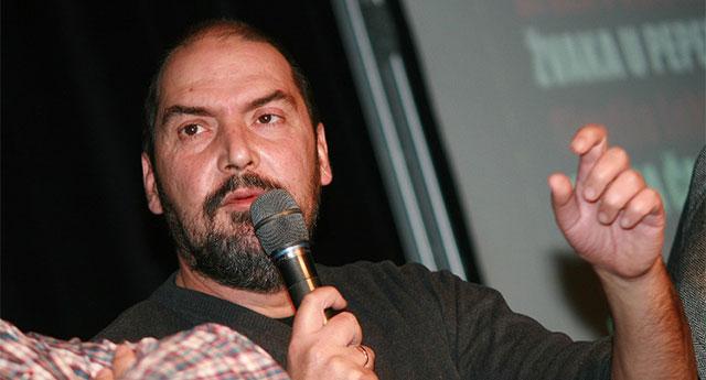 ESQUIRE PIŠE: Reklo bi se da biti satiričar u društvu koje već decenijama proživljava sopstvenu parodiju i nije bogzna kako teško. I nije. Naročito ako ste genijalni kao, na primer, Draža Petrović